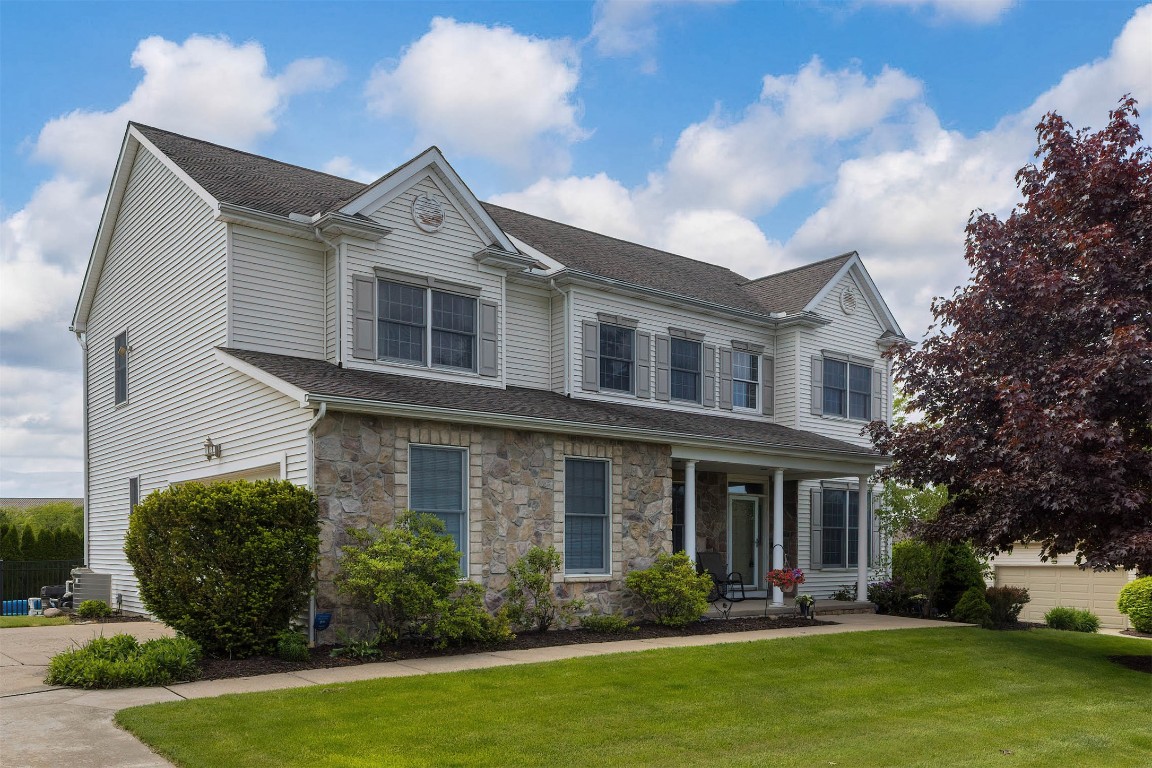 6018 Pebble Creek Drive, Fairview, Pennsylvania image 1