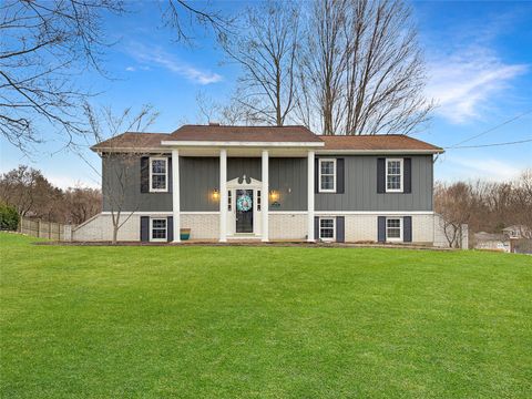 Homes For Sale - 5950 Greenbriar Drive<br/> Fairview, PA 16415