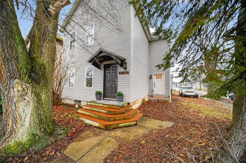 Photo for 902 W 5TH Street