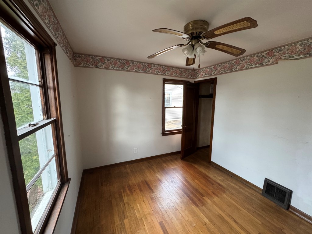 815 E 34th Street, Erie, Pennsylvania image 19