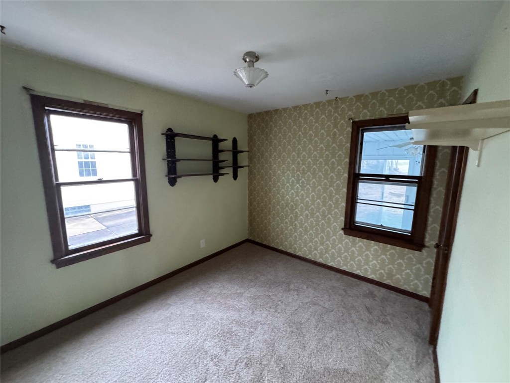 815 E 34th Street, Erie, Pennsylvania image 10