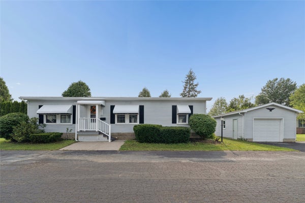 4510 S PARK LN, ERIE, PA 16506 - Image 6ef7b0b2bcf03fb12f452cfeddfe5566/1044399392