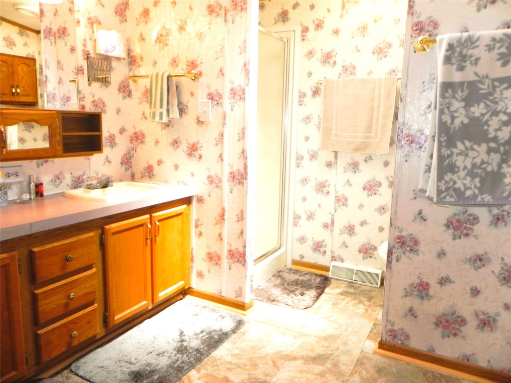 1052 Oak Lane, Espyville, Pennsylvania image 19