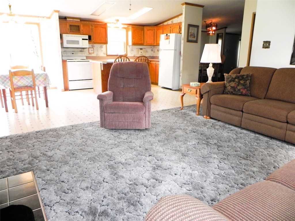 1052 Oak Lane, Espyville, Pennsylvania image 5