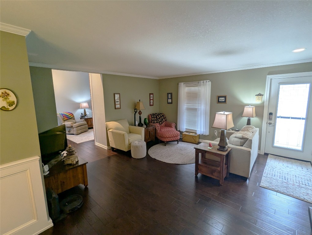 3637 Bellaire Drive, Erie, Pennsylvania image 3