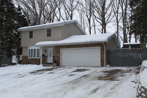 Homes For Sale - 2018 Zimmerly Road<br/> Erie, PA 16509