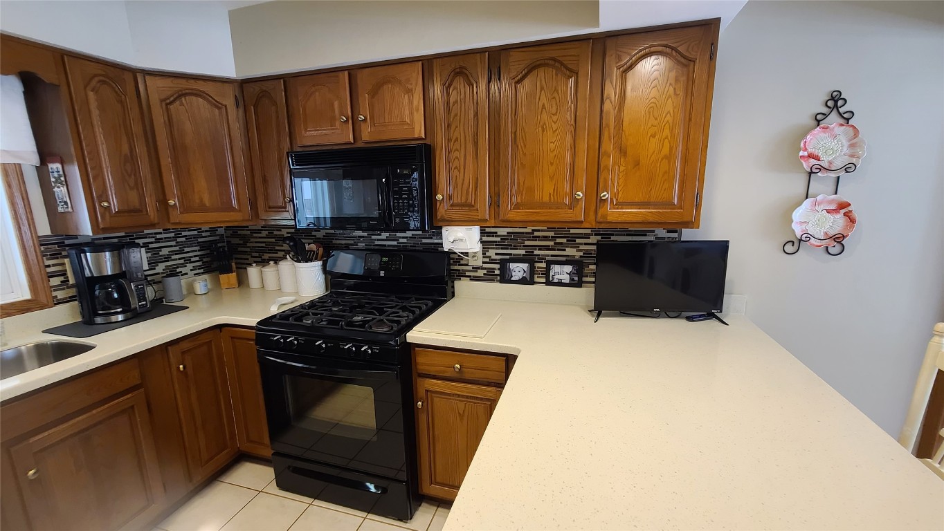 3008 Homestead Drive, Erie, Pennsylvania image 13