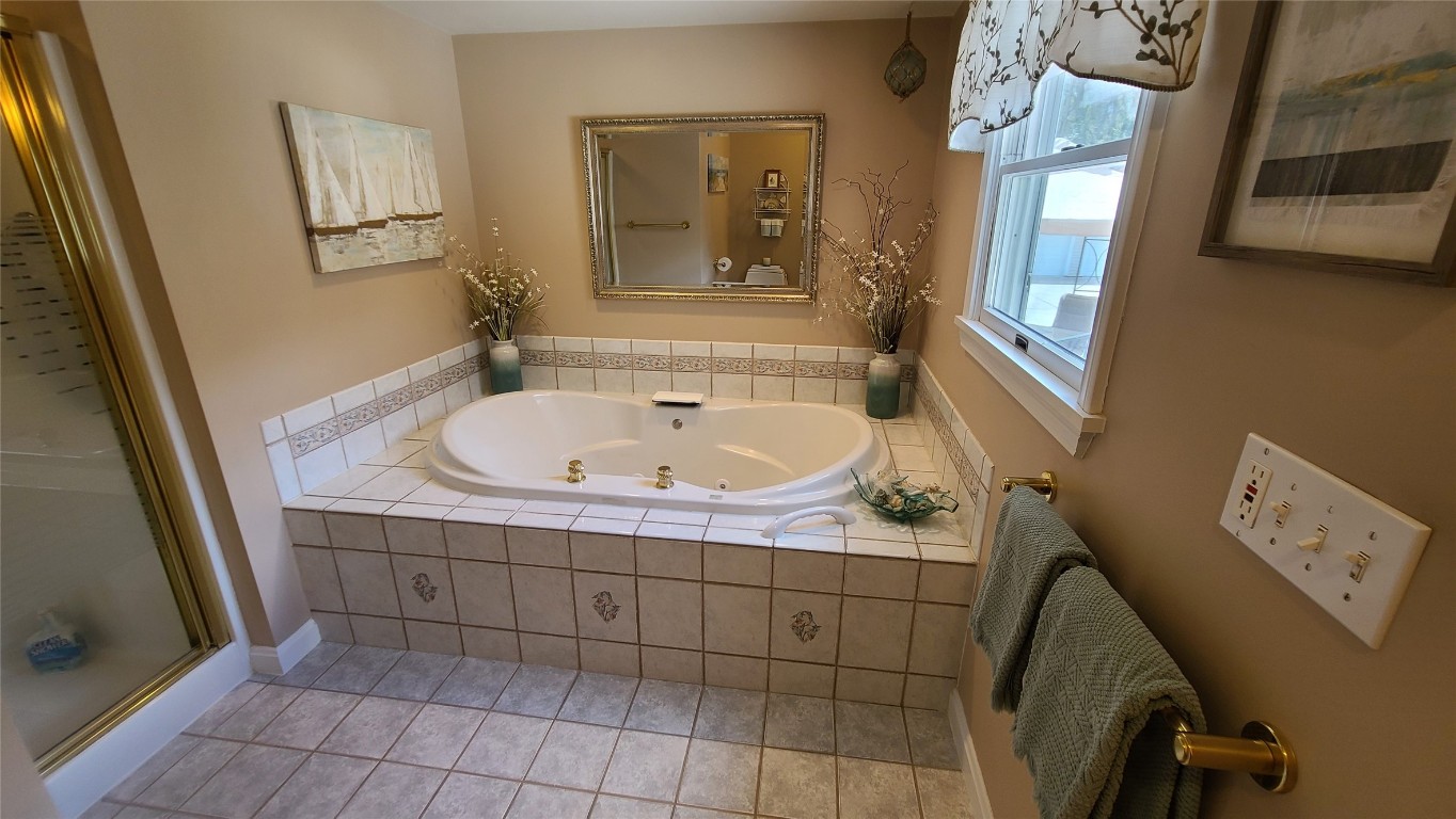 3008 Homestead Drive, Erie, Pennsylvania image 37