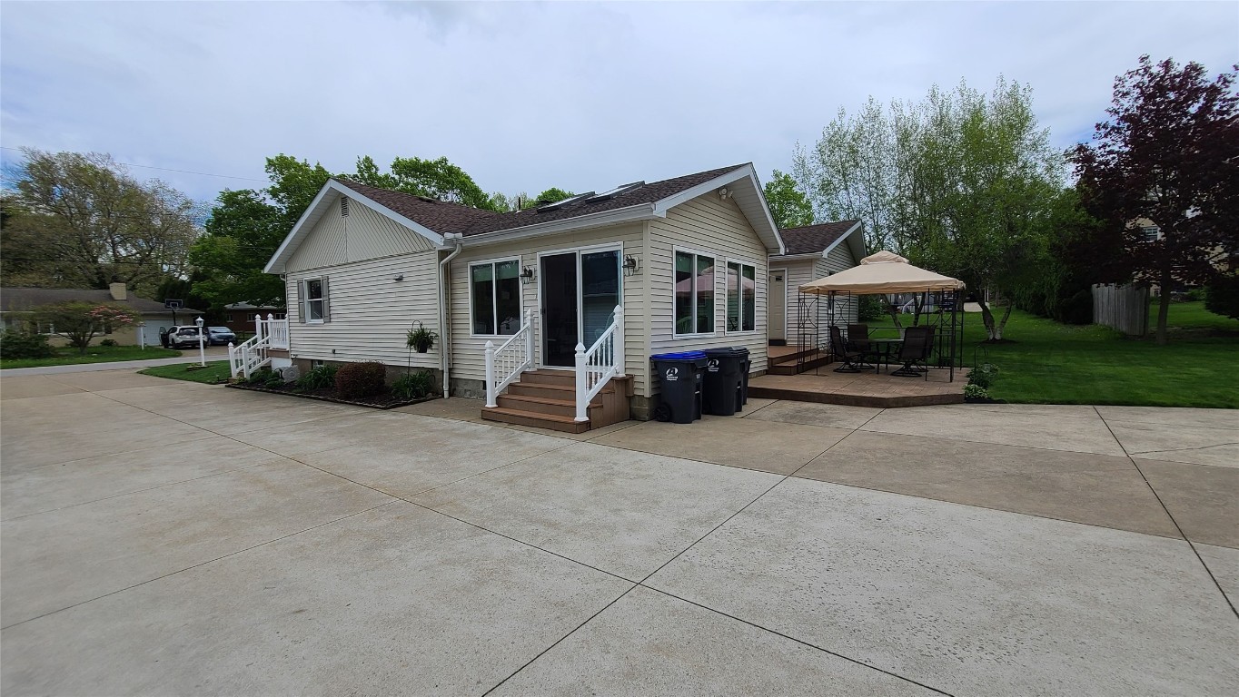 3008 Homestead Drive, Erie, Pennsylvania image 3