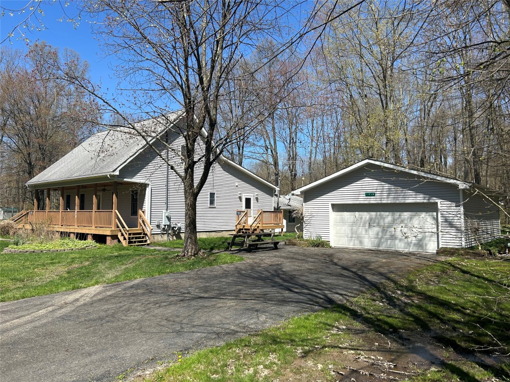 1358 Lakeview Drive, Jamestown, Pennsylvania image 1