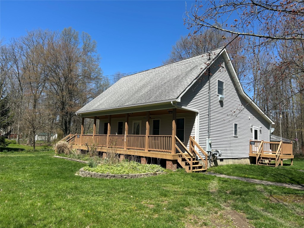 1358 Lakeview Drive, Jamestown, Pennsylvania image 2