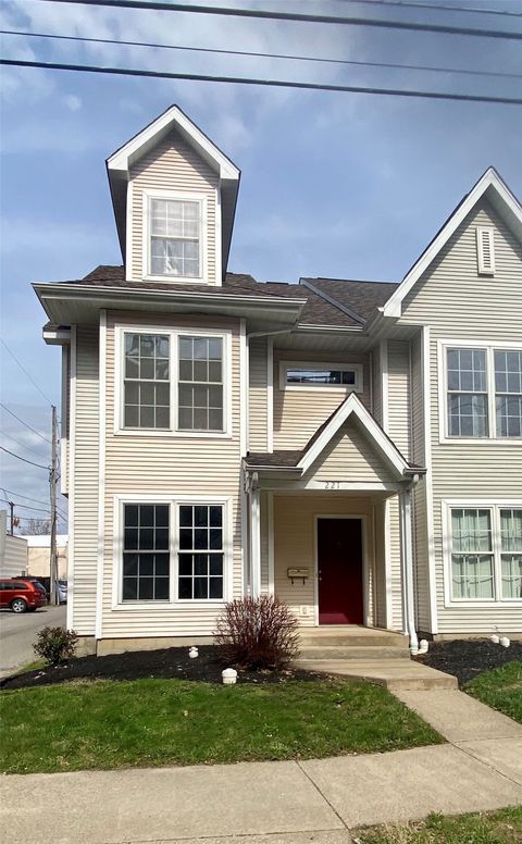 Condo For Sale - 221 W Center Street #1<br/> Crawford County, Meadville, PA 16335