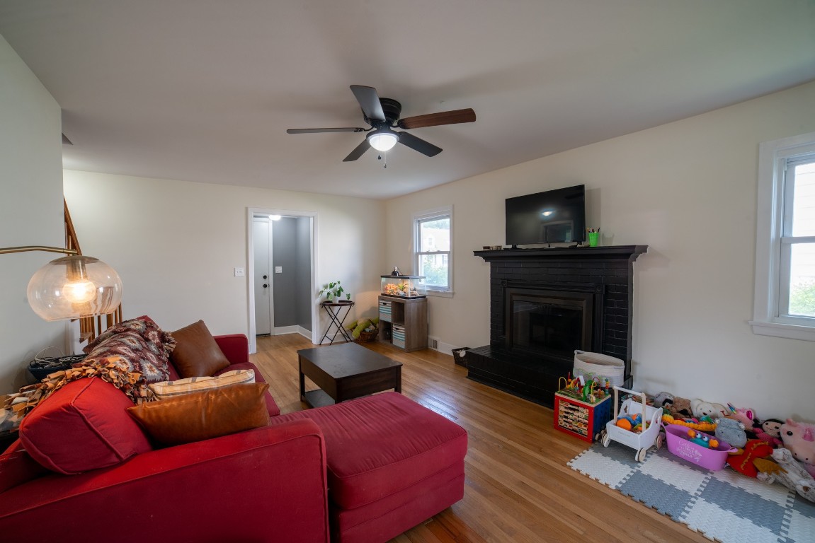 937 Montpelier Avenue, Erie, Pennsylvania image 7