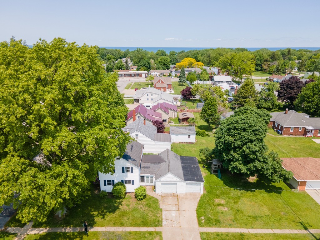 937 Montpelier Avenue, Erie, Pennsylvania image 3