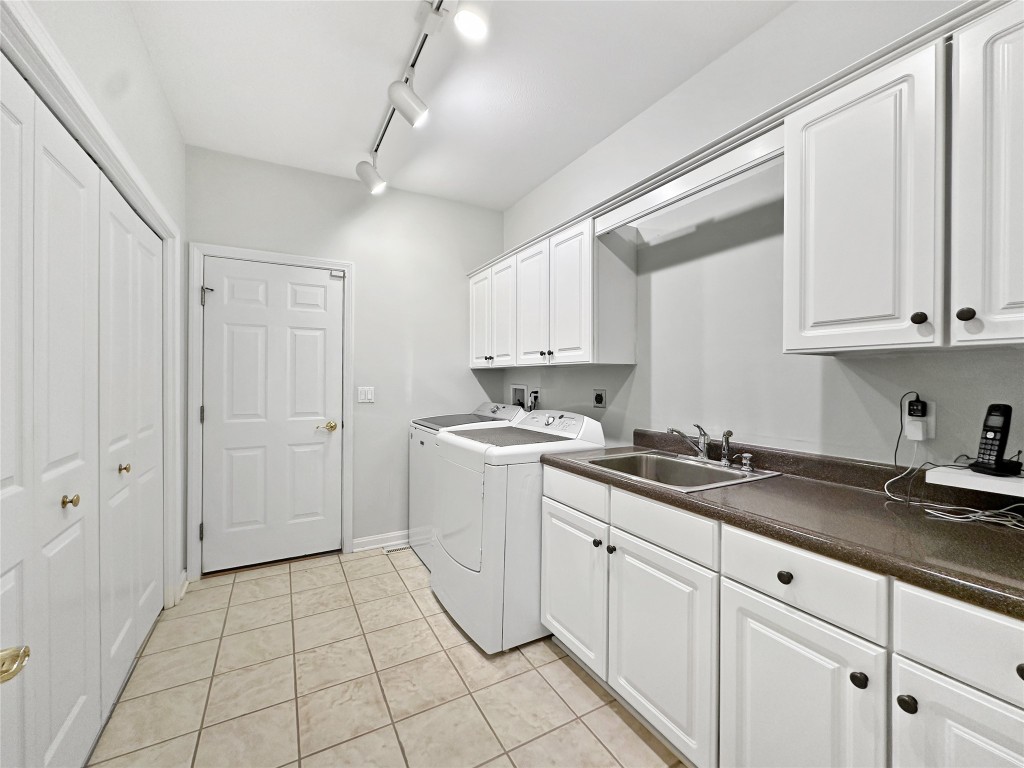 1860 Campden Way, Fairview, Pennsylvania image 20
