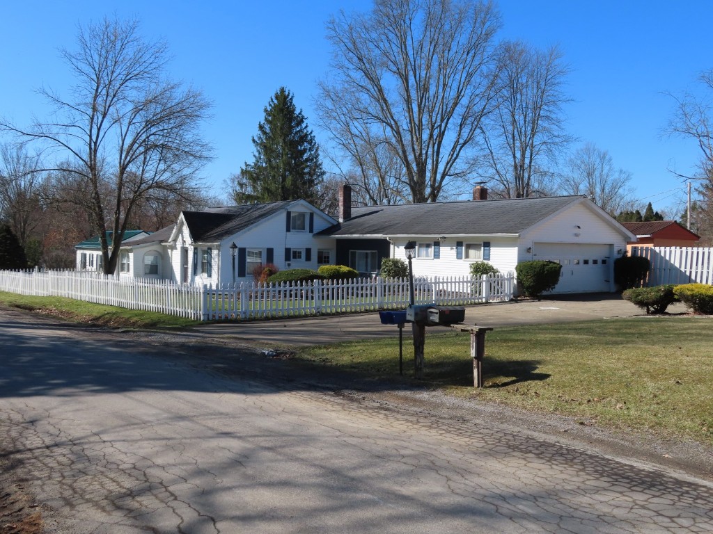 11753 Oakview Road, Conneaut Lake, Pennsylvania image 2
