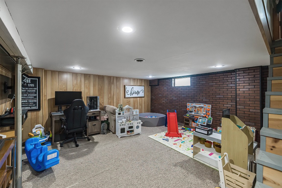3203 Perry Street, Erie, Pennsylvania image 29