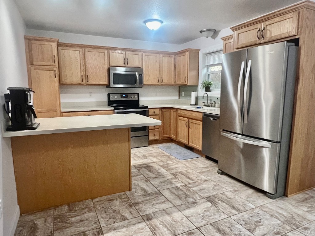6067 Estate Drive, Erie, Pennsylvania image 8