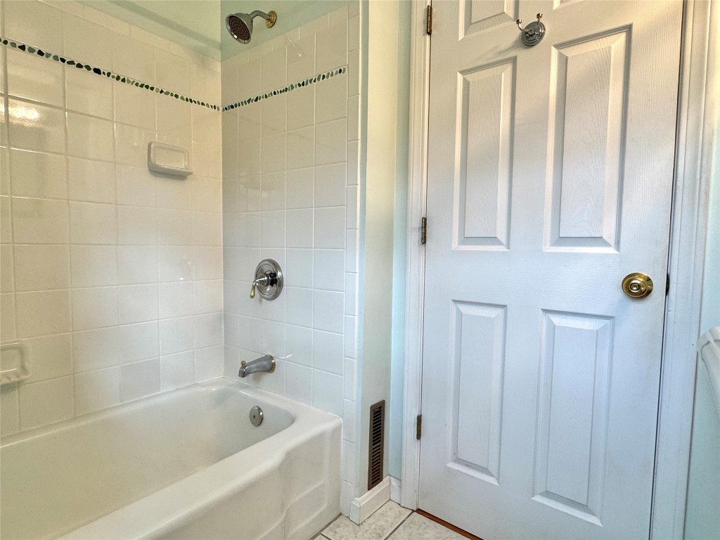 5115 Exeter Road, Erie, Pennsylvania image 29