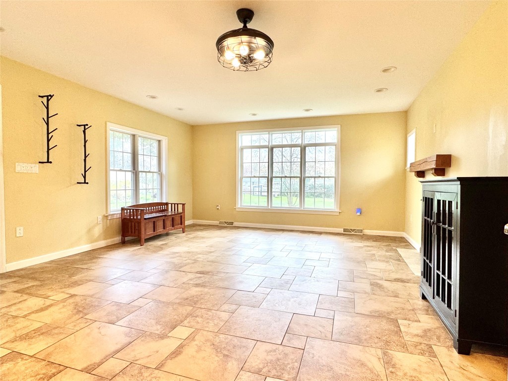 5115 Exeter Road, Erie, Pennsylvania image 16