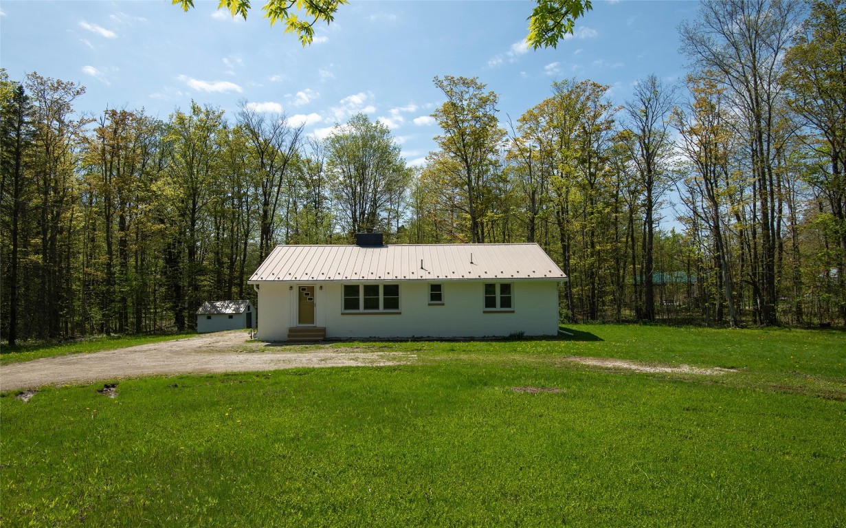 9170 Storey Road, North East, Pennsylvania image 1