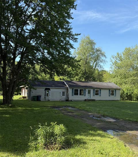 Homes For Sale - 3620 N Creek Road<br/> Girard, PA 16417