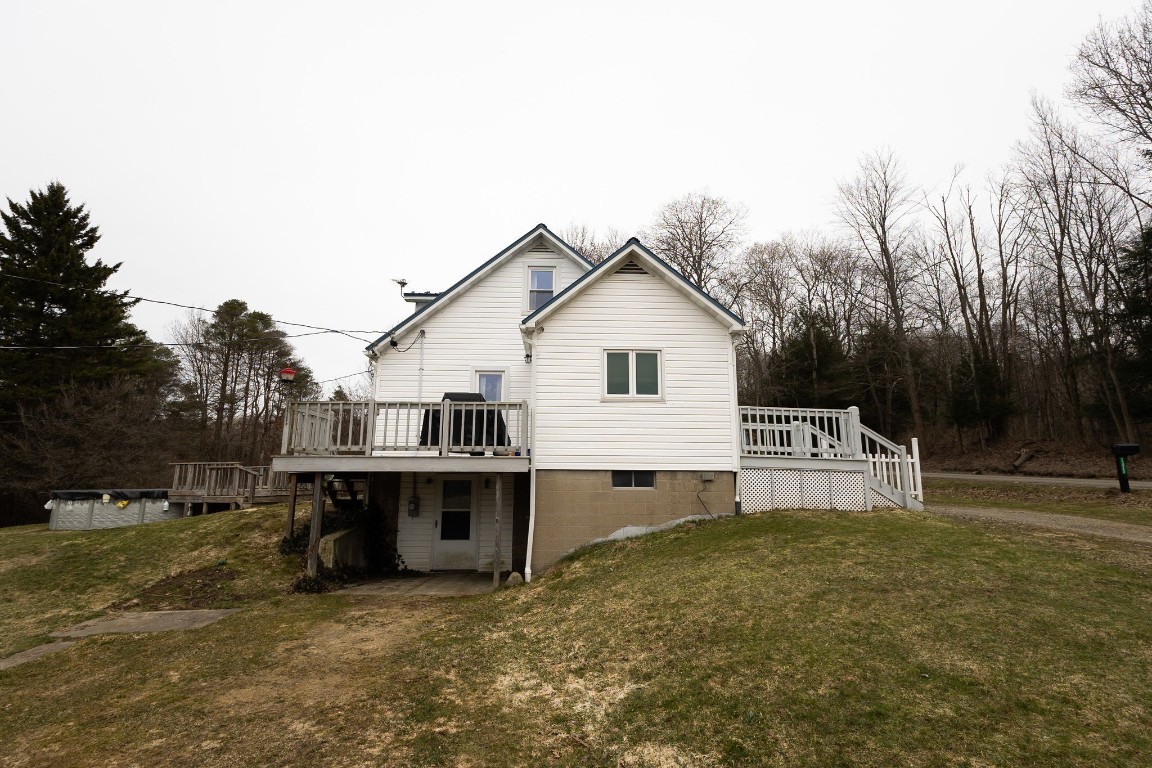 13040 Lovell Road, Corry, Pennsylvania image 8
