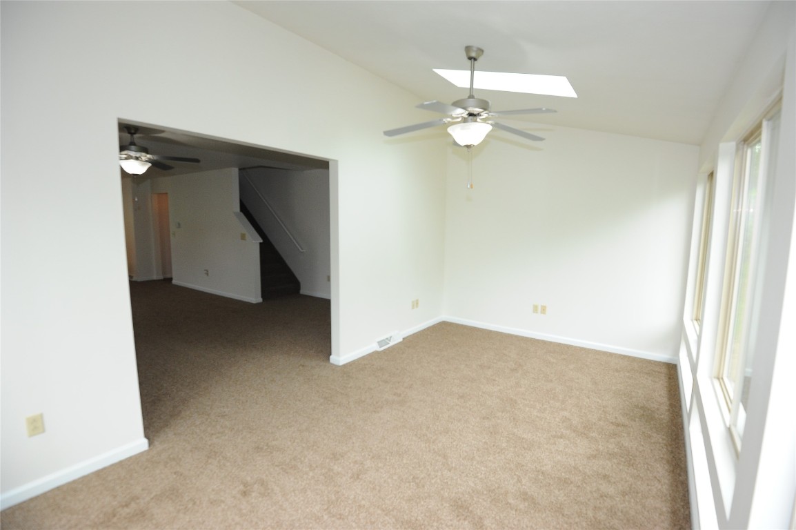 4140 Wood Hills Drive #C44, Erie, Pennsylvania image 9