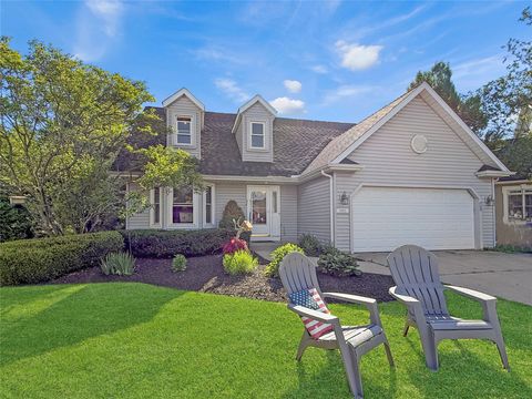 Homes For Sale - 5092 N Jarrod Court<br/> Erie, PA 16506