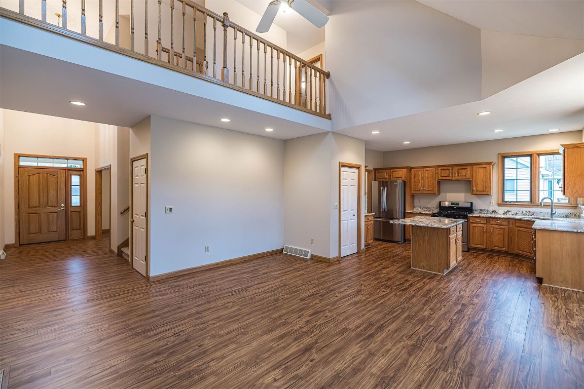 122 Oak Tree Court, Erie, Pennsylvania image 12