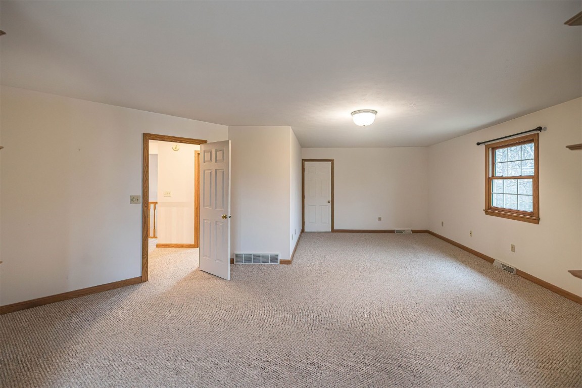 122 Oak Tree Court, Erie, Pennsylvania image 22