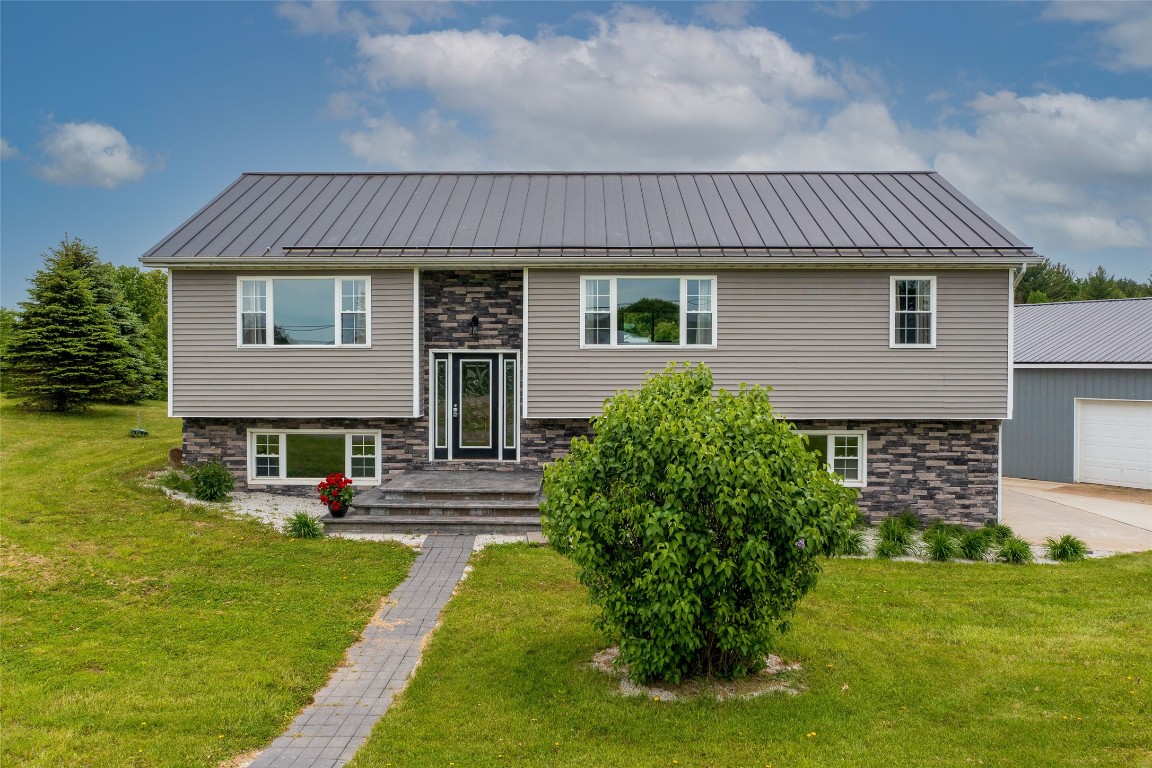 525 Benson Road, Waterford, Pennsylvania image 2
