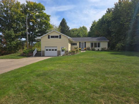 Photo for 801 ROBISON Road W