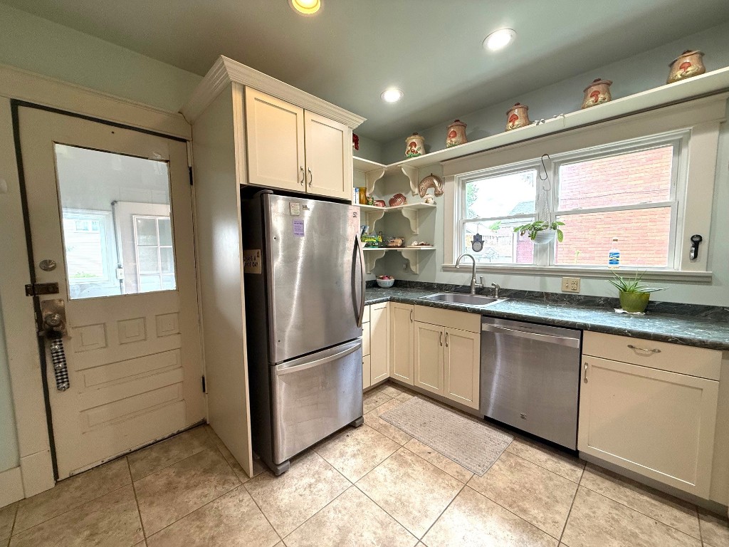 3024 Raspberry Street, Erie, Pennsylvania image 13