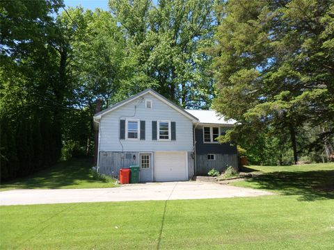 Homes For Sale - 482 Ledwick Drive<br/> Erie County, Erie, PA 16511