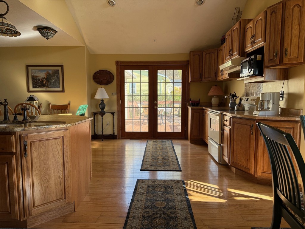 3242 Lynann Lane, Fairview, Pennsylvania image 5