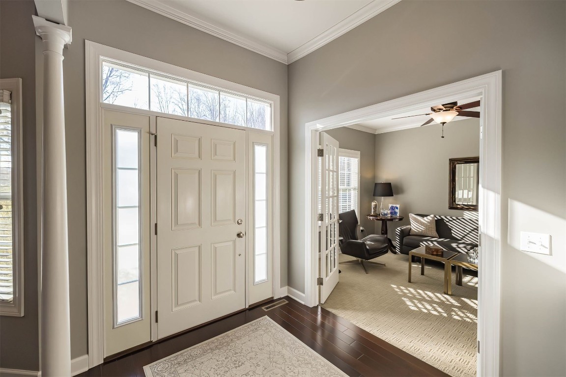 2015 Chatham Drive #2015, Fairview, Pennsylvania image 2