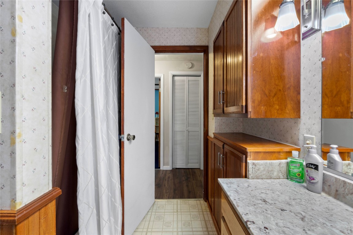 726 East Street, Corry, Pennsylvania image 27