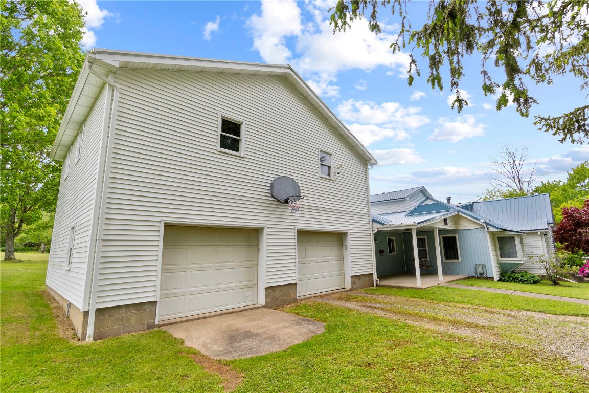 726 East Street, Corry, Pennsylvania image 6