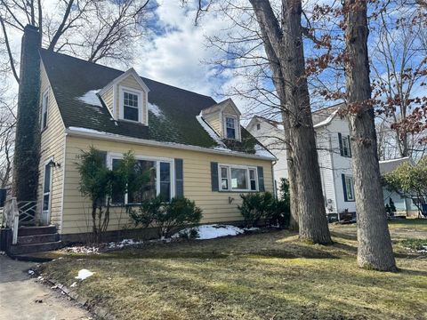 Homes For Sale - 1005 First Street<br/> Crawford County, Meadville, PA 16335