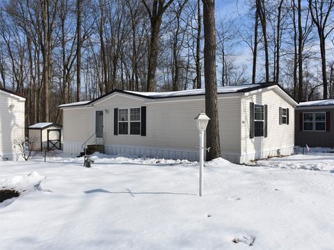 Mobile Home For Sale - 10147 Circle West<br/> Meadville, PA 16335