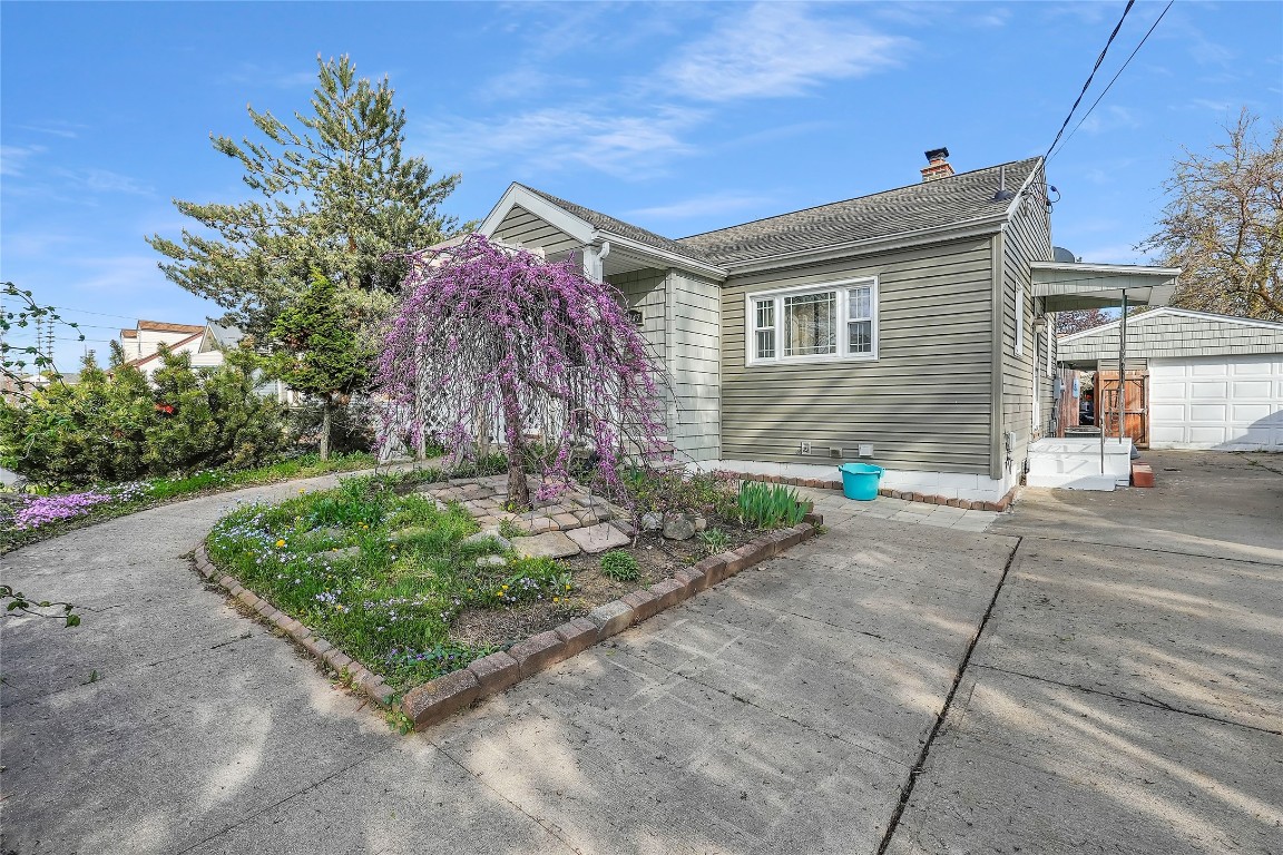2947 W 23rd Street, Erie, Pennsylvania image 1
