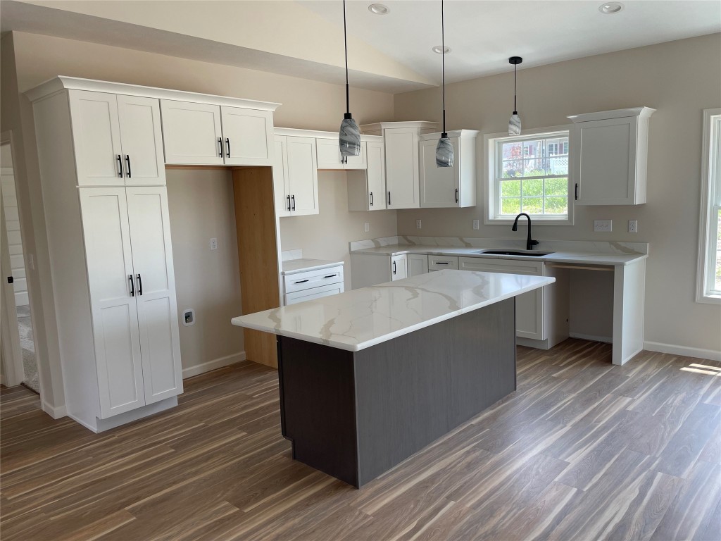 2535 Saddlewood Drive, Waterford, Pennsylvania image 3