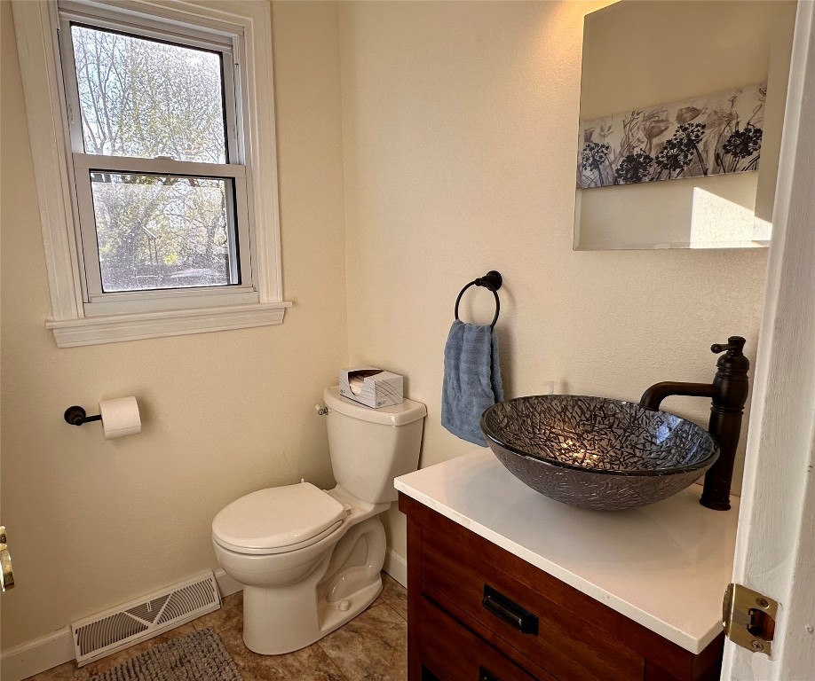 1717 Garloch Drive, Erie, Pennsylvania image 25