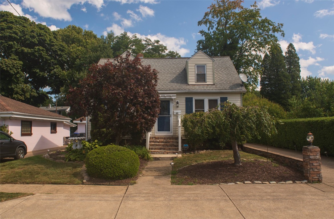 611 Montpelier Avenue, Erie, Pennsylvania image 3