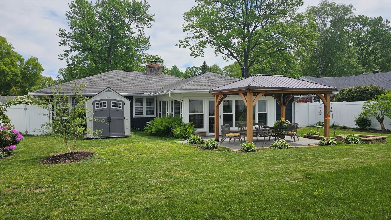304 Mohawk Drive, Erie, Pennsylvania image 2