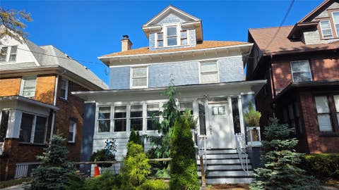 Photo for 658 W 10TH Street 2