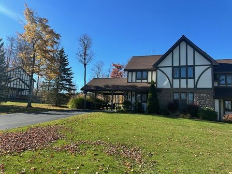 Condo For Sale - 8277 Canterbury Drive<br/> Chautauqua County, Clymer, NY 14724