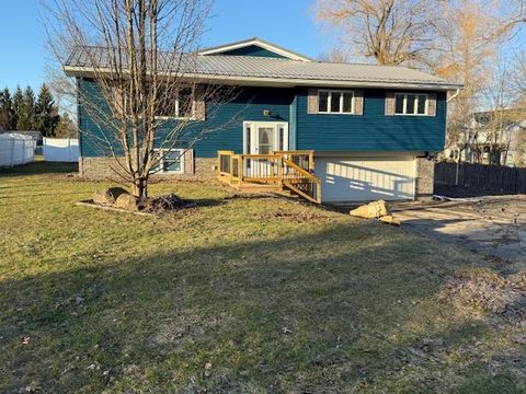 Homes For Sale - 12392 Hickory Drive<br/> Conneaut Lake, PA 16316
