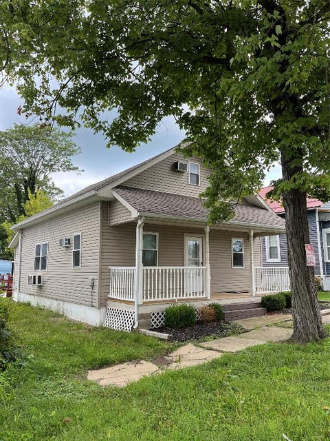 Photo for 12255 CENTER Street W